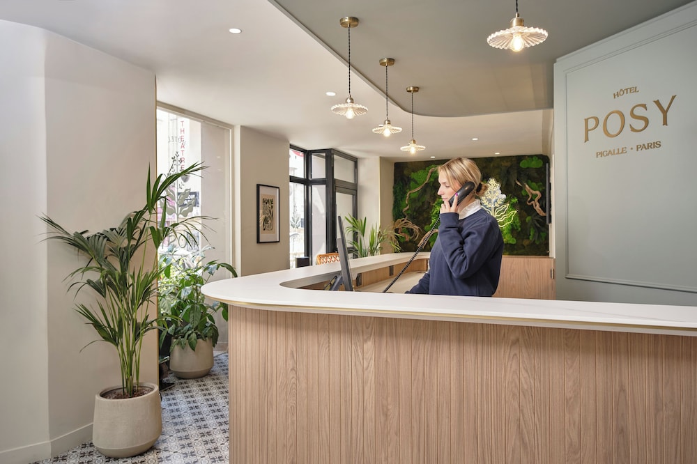 Posy Hotel by HappyCulture 8/84