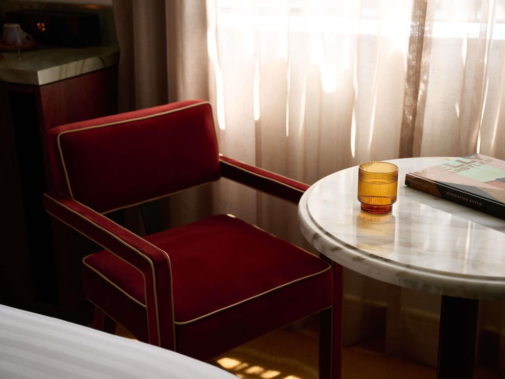 Hotel Morris Sydney - Handwritten Collection 42/50