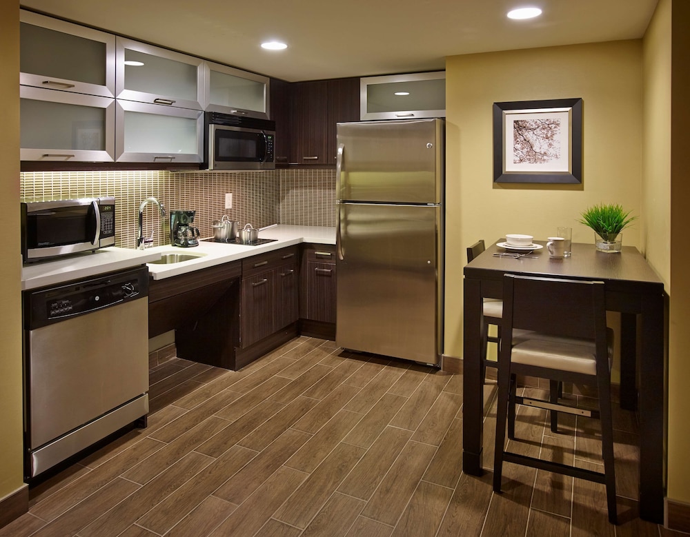 Homewood Suites By Hilton Hamilton Ontario Canada 6/50