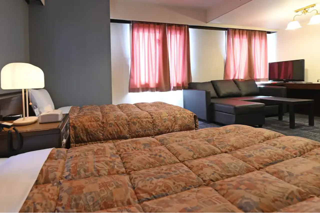 Onoda Oriental Hotel 26/36