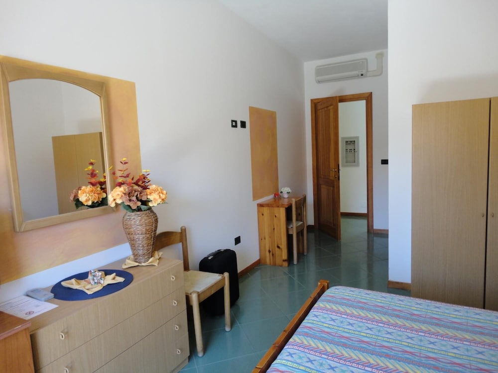 Hotel Ristorante Silvestrino 20/45