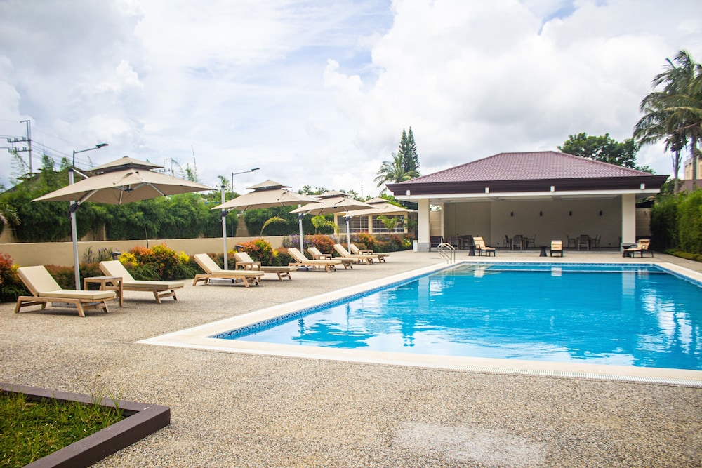 Hotel Casiana & Events Center 6/48