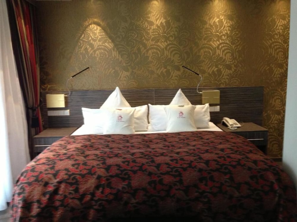 Best Western Premier Hotel An Der Wasserburg 67/68