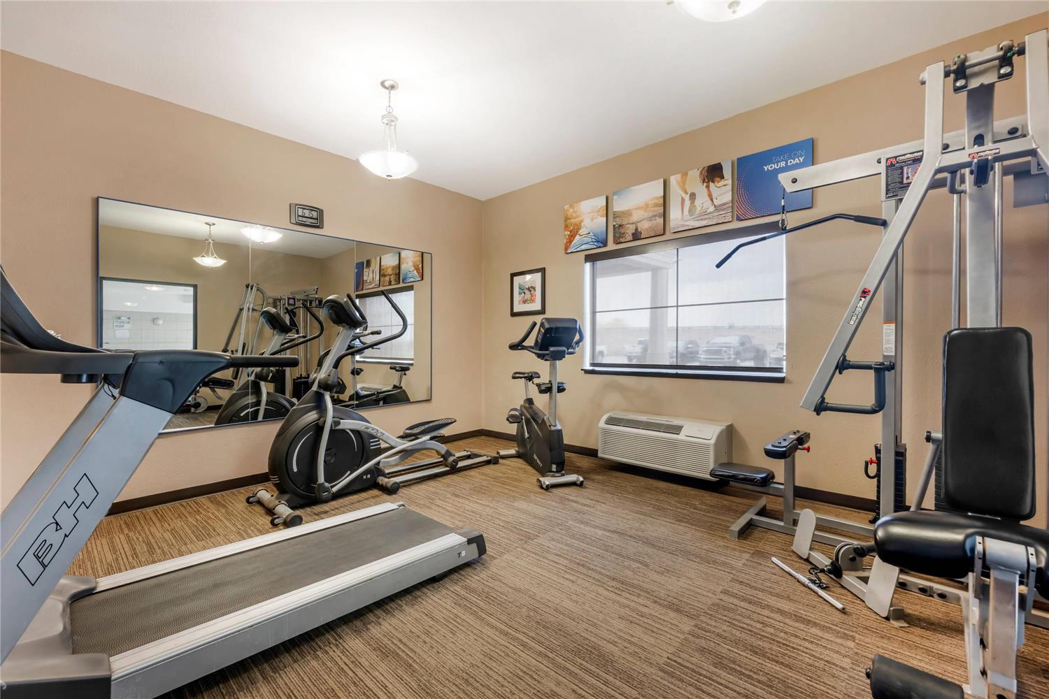 Comfort Inn I-20 Midland Stanton 14/26