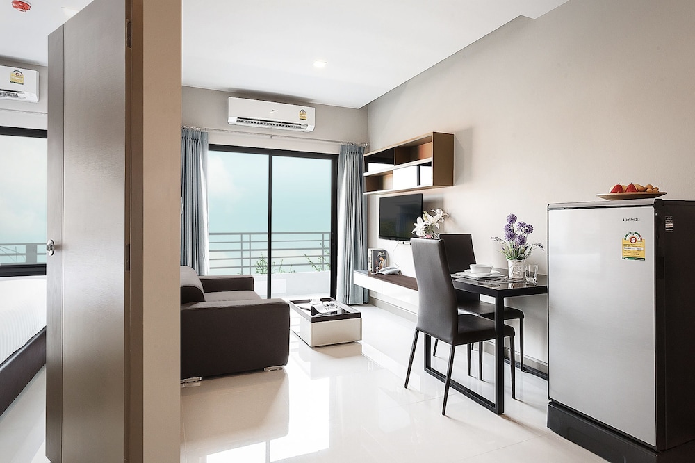 Green Point Residence Hotel 47/62