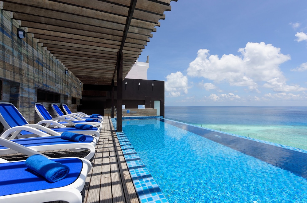 Arena Beach Hotel 26/48