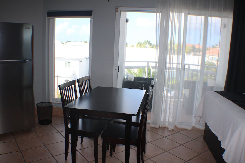 Grace Bay Suites 29/50