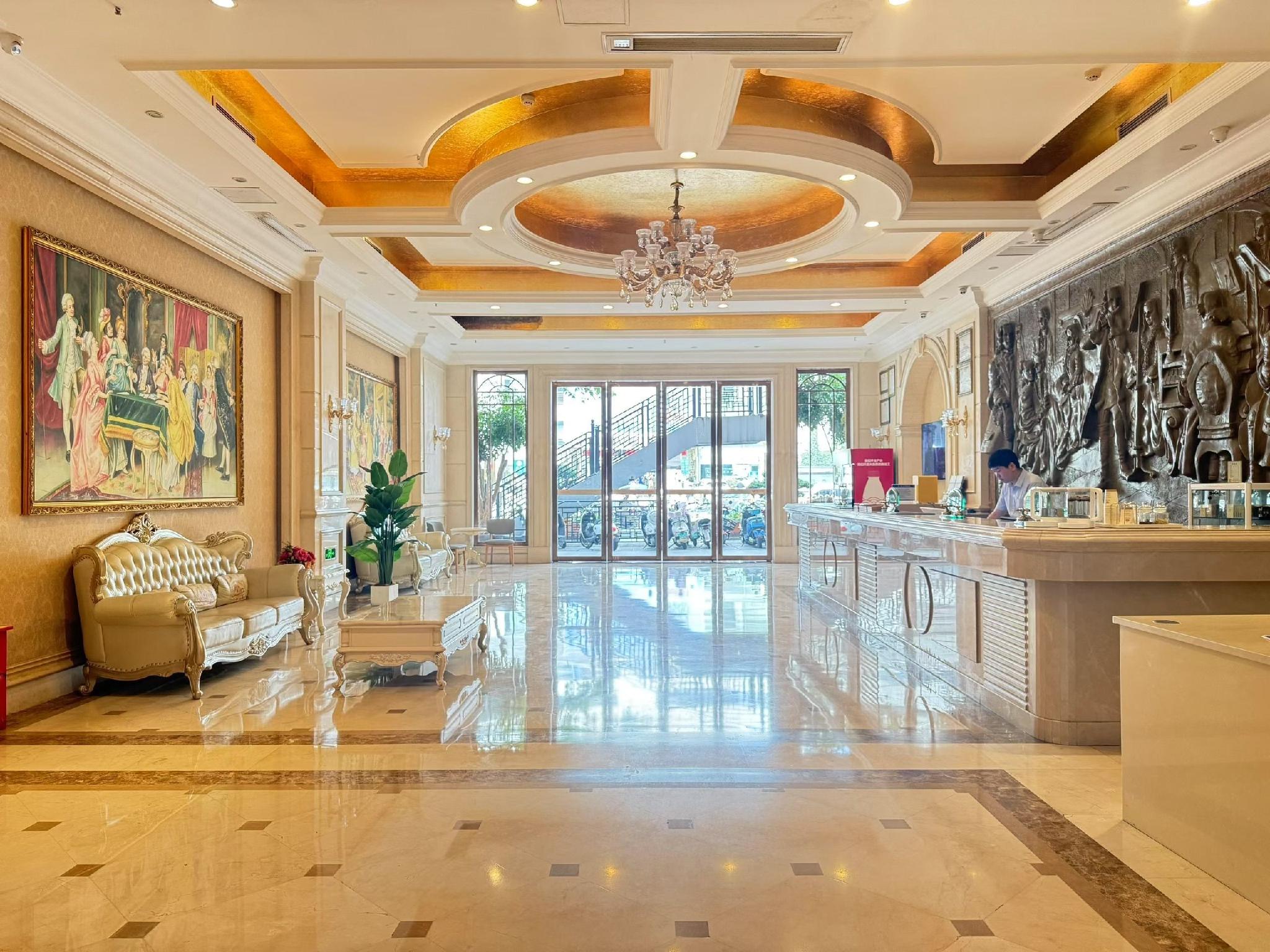 Vienna Hotel (Enshi Hangkong Avenue) 17/46