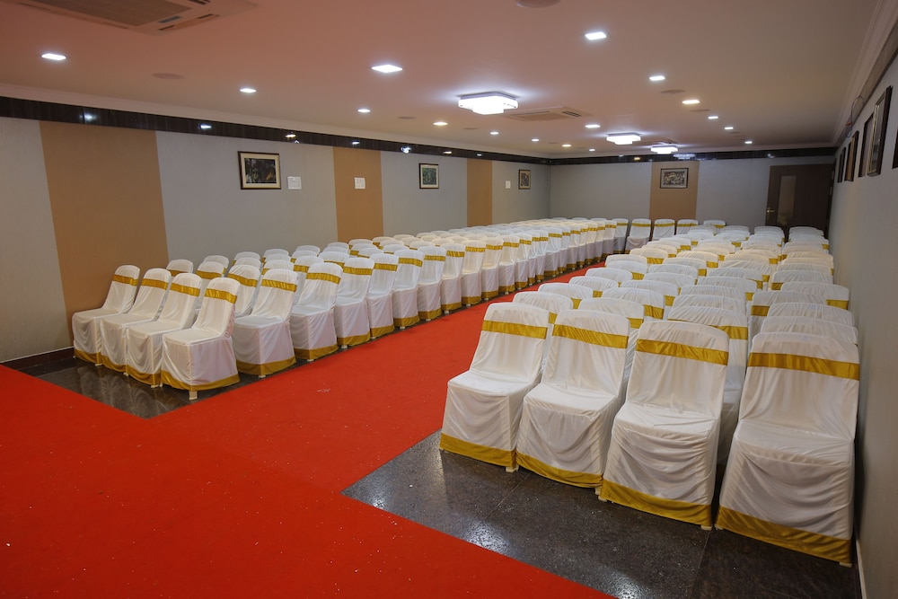 Hotel Sree Devi 18/29