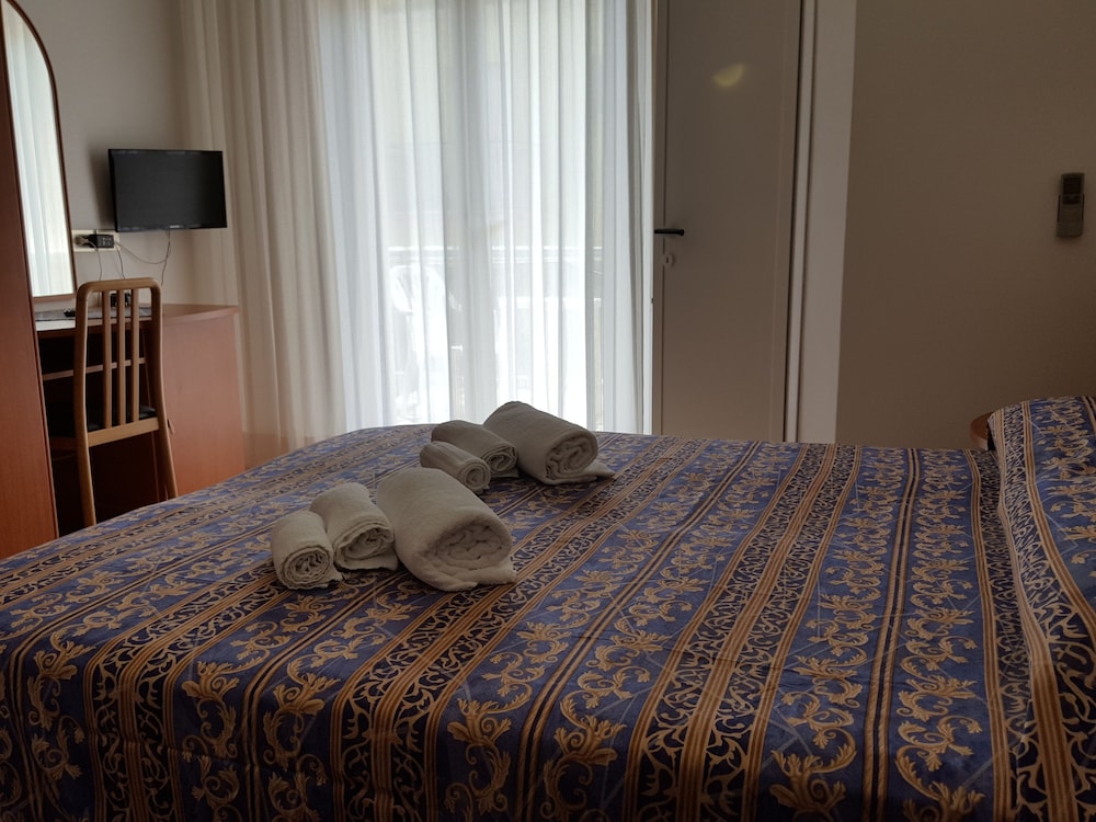 Hotel Saponi 12/42