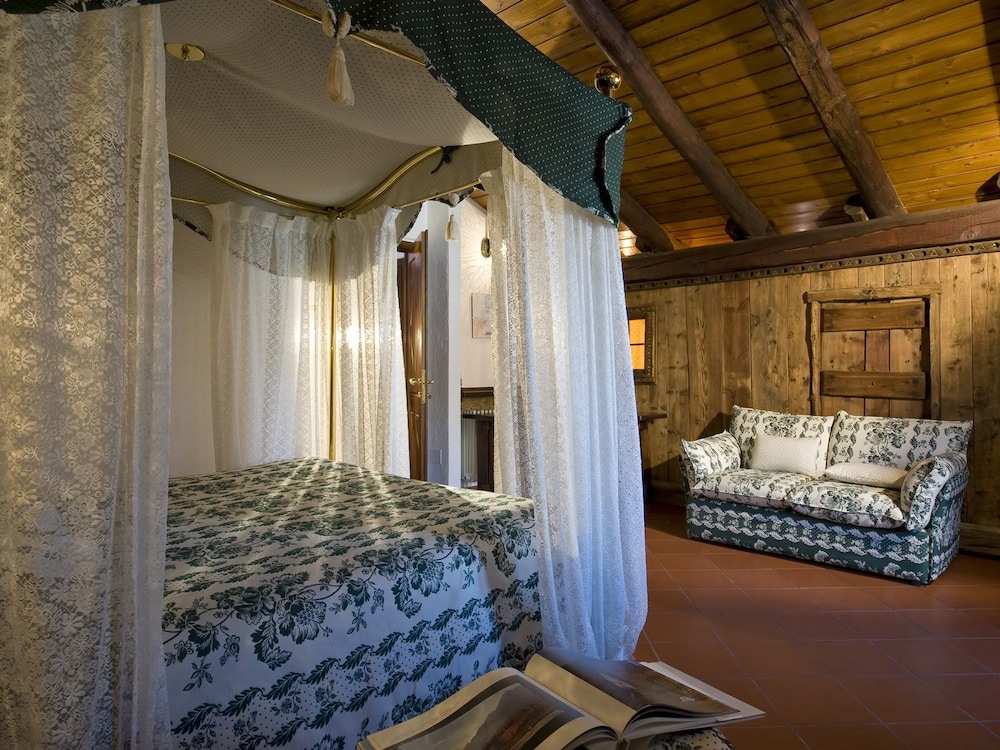Hotel Milleluci 8/24