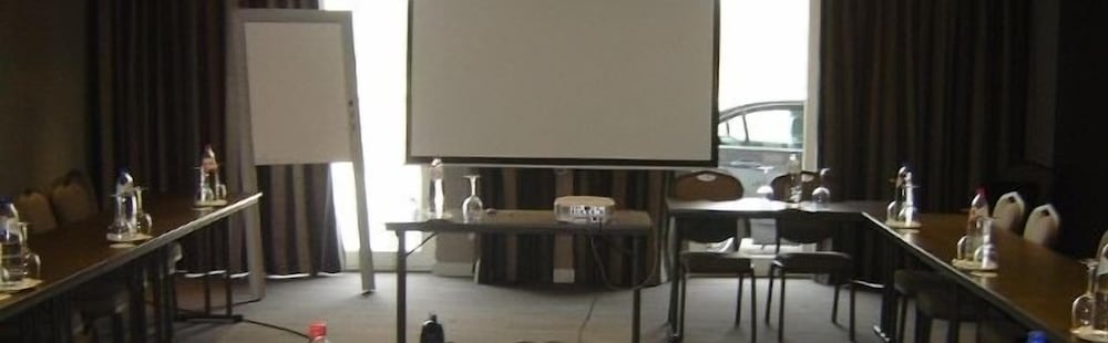 Biznis Hotel 5/19