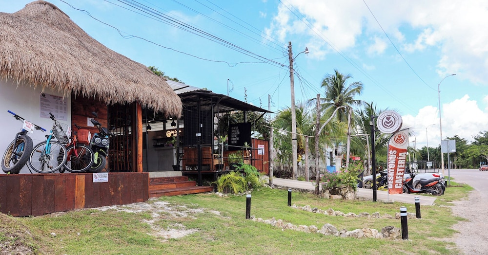 El Buho Eco-Cabanas 7/50
