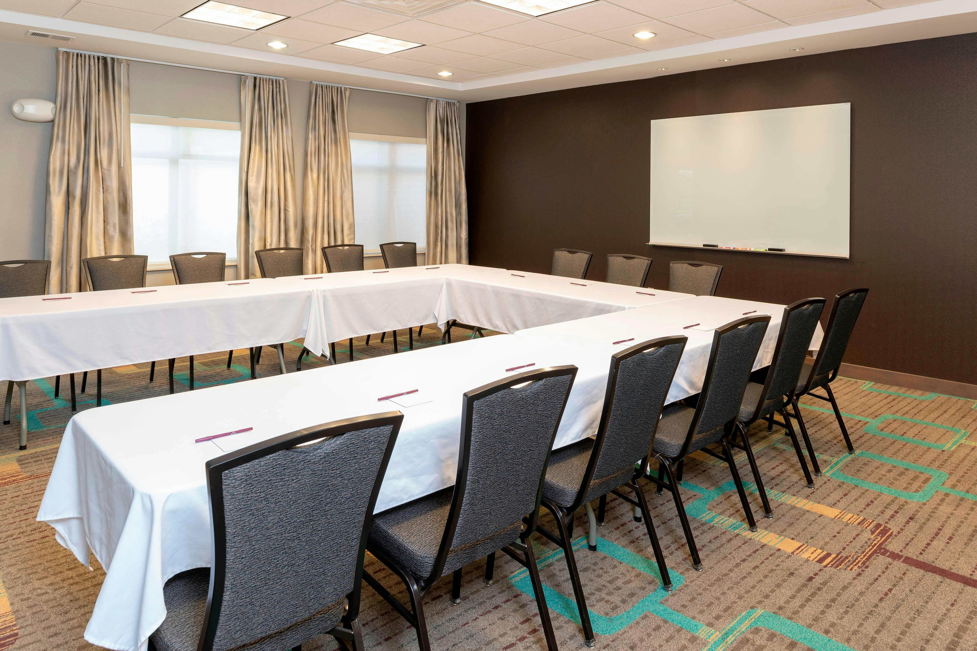 RESIDENCE INN AKRON SOUTH/GREEN 47/52