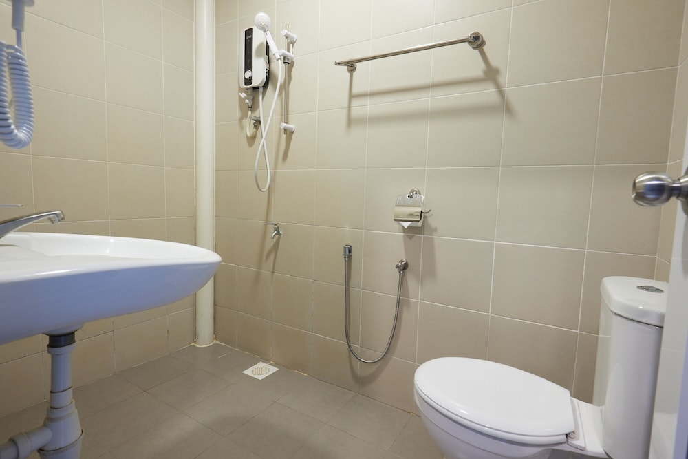 Elite Hotel Muar 43/50