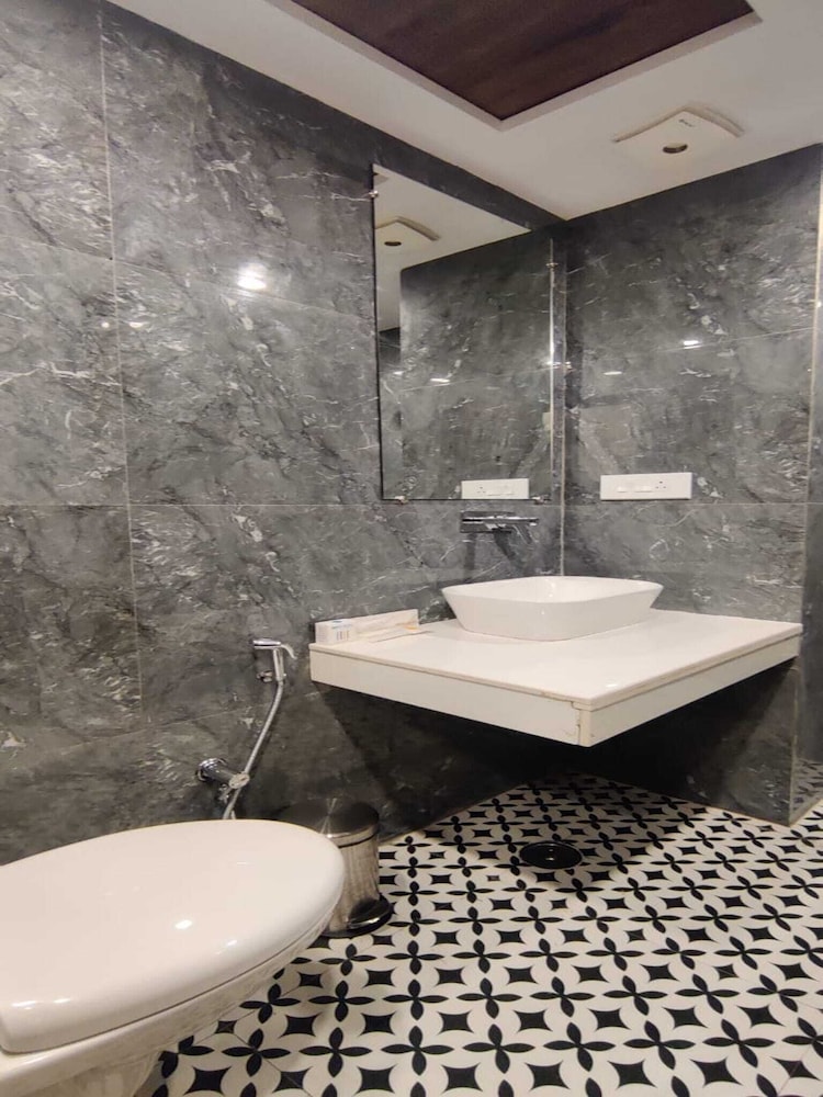 PK Boutique Hotel 47/50