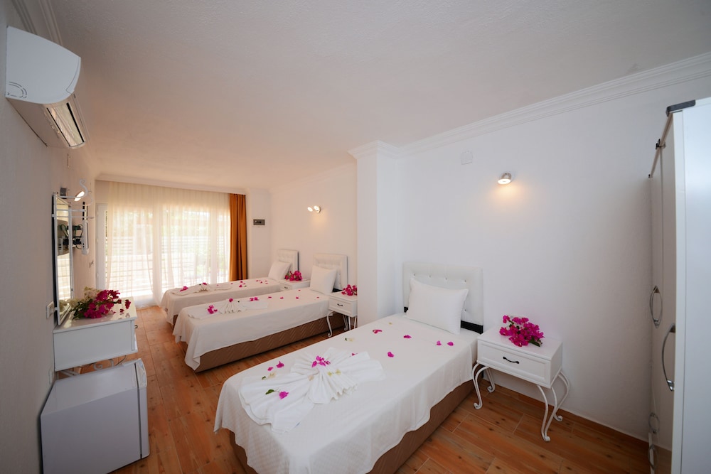 Neruda Pension 15/43
