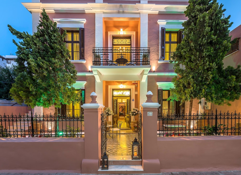 SPERVERI BOUTIQUE HOTEL 2/77