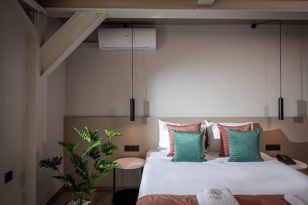 غرفة بسرير مزدوج، Infinity City Boutique Hotel 5/9