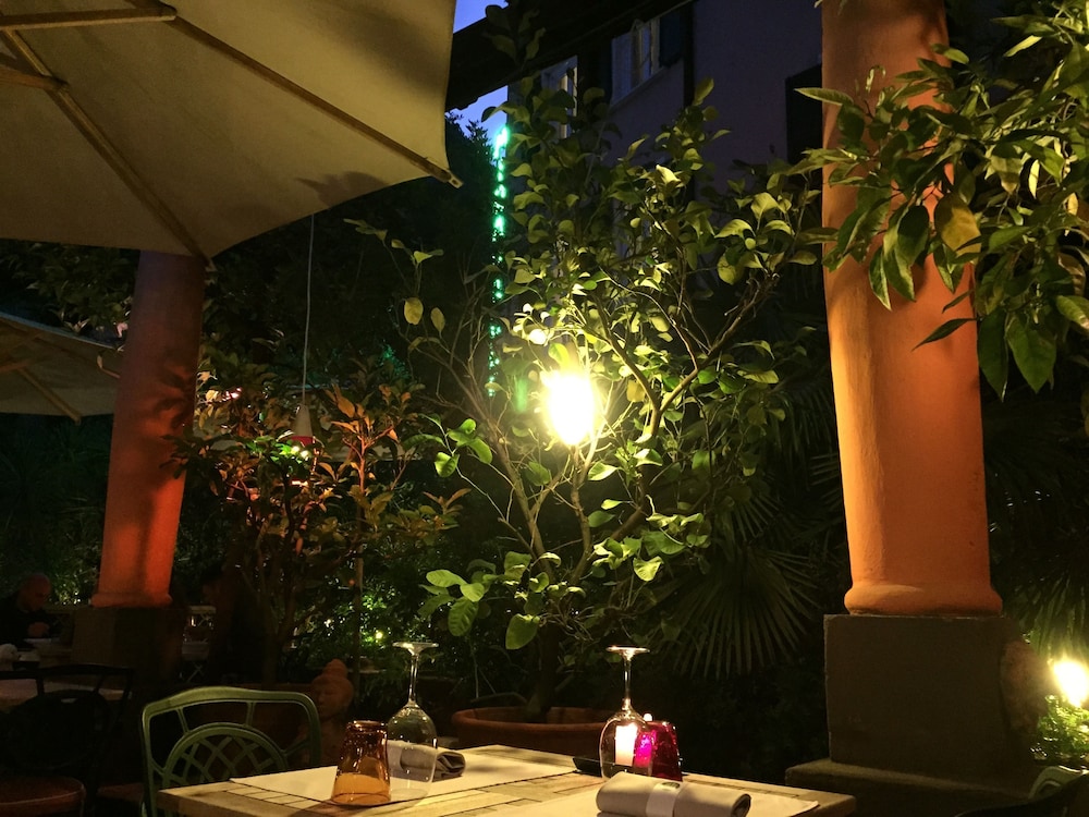 Hotel Villa Miravalle 46/50