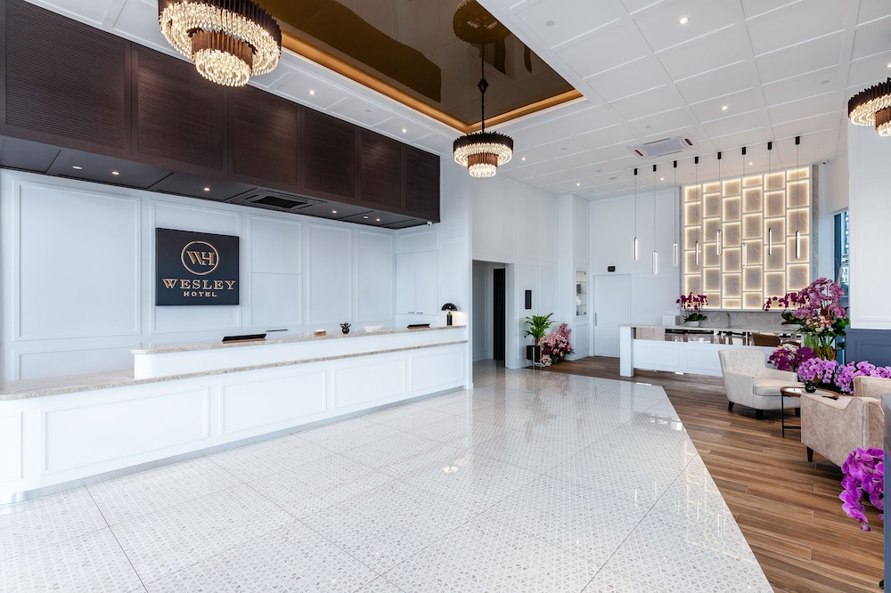Wesley Hotel 3/34