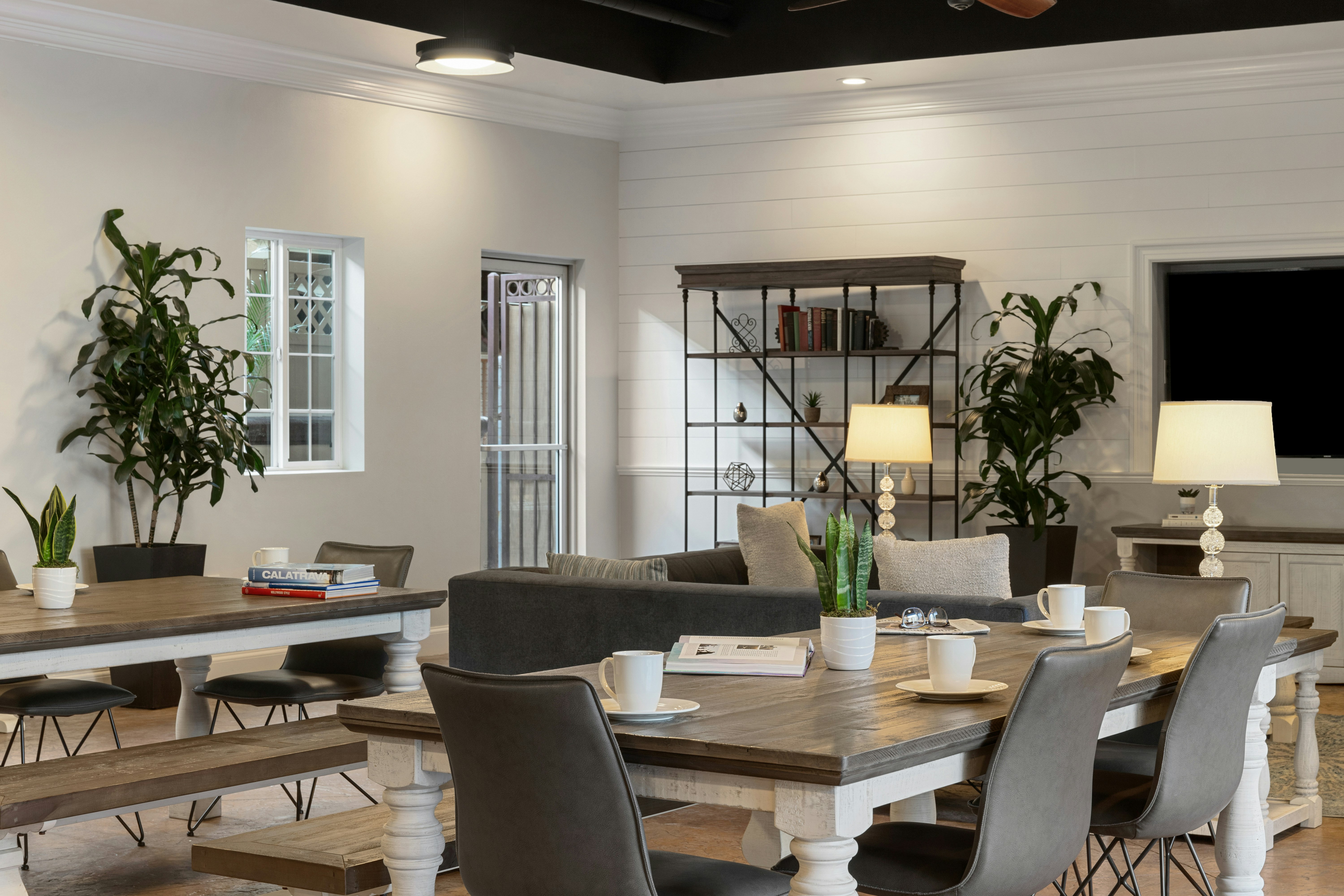 Peacock Suites 40/47