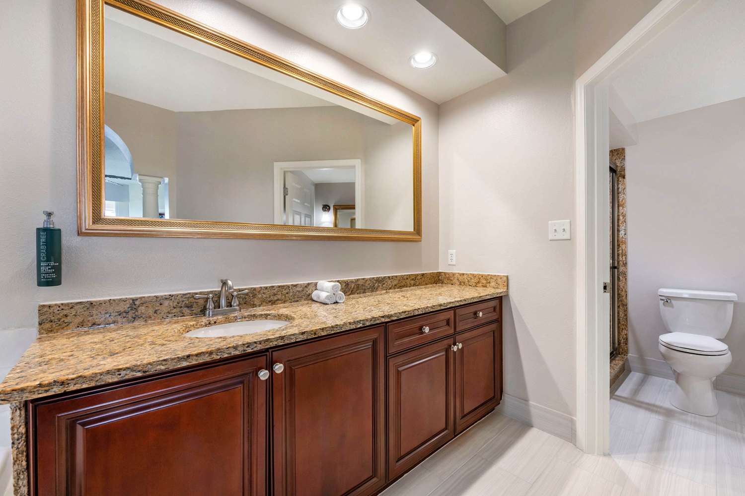 جناح بسريرين منفصلين وسريرين كينج بـ3 غرف نوم مع أريكة، Hilton Vacation Club Grande Villas Orlando 3/3