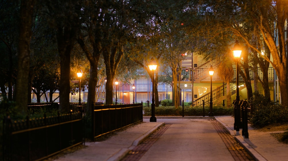 Disneys Port Orleans Resort French Quarter 42/50
