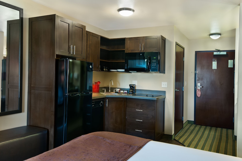 Oxford Suites Pendleton 5/54