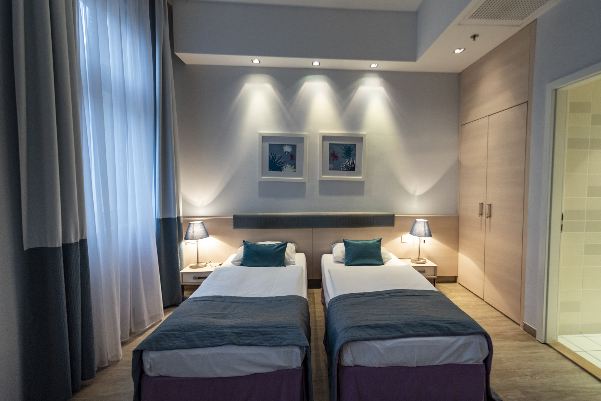 غرفة متصلة عائلية بسرير مزدوج، Atrium Hotel by Mellow Mood Hotels 10/10