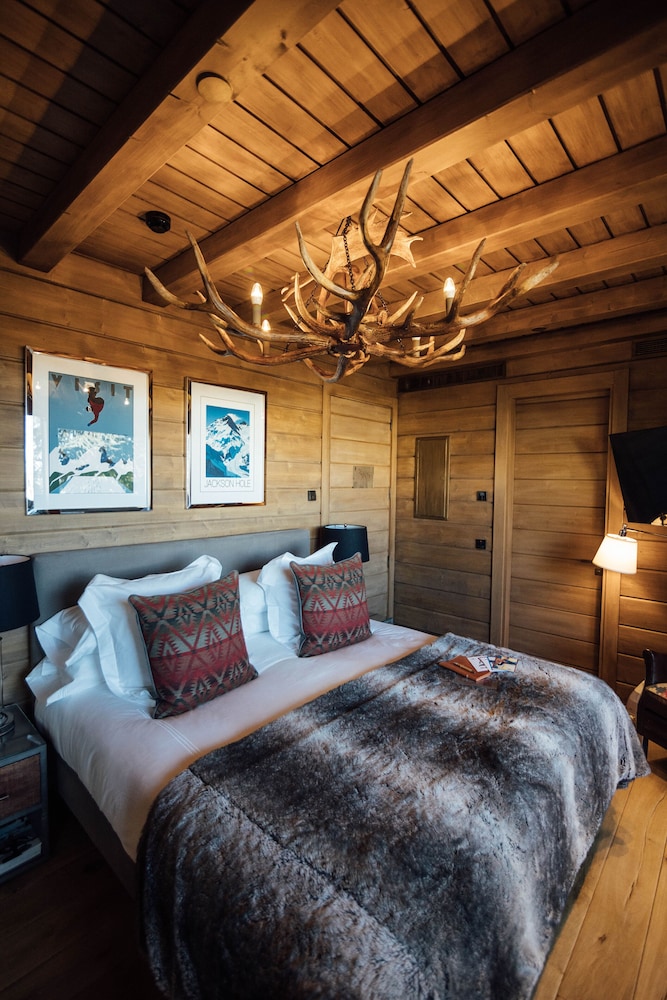 Pool, Premium, Lodge, King Bed