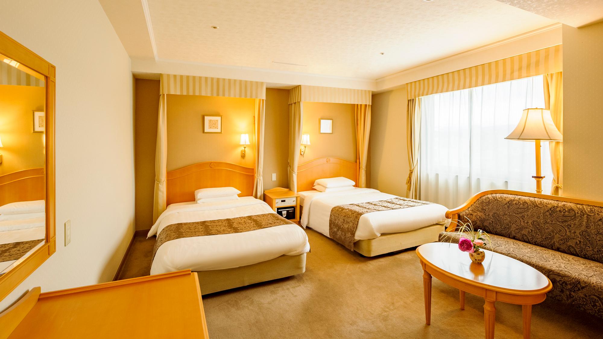 Room, Single, Twin Beds