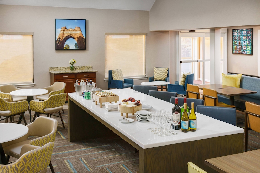 Residence Inn by Marriott Hartford/Windsor 24/30