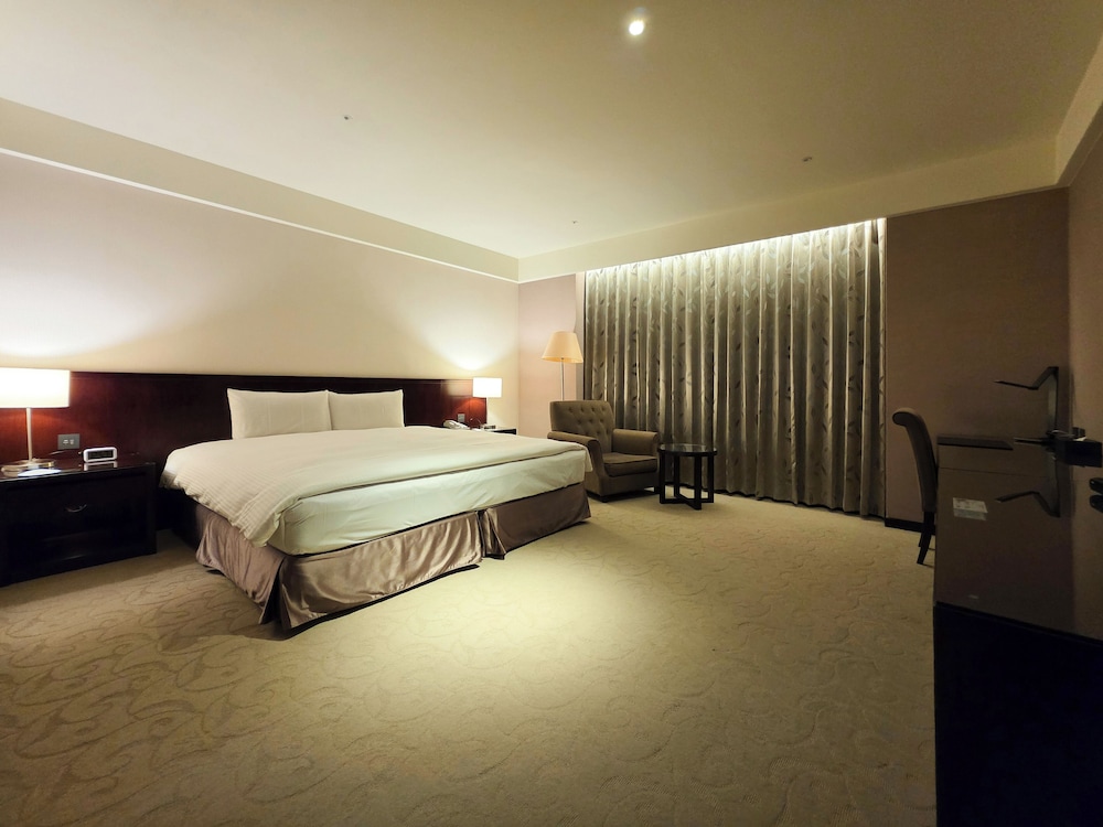 Lai Lai Hotel 31/74