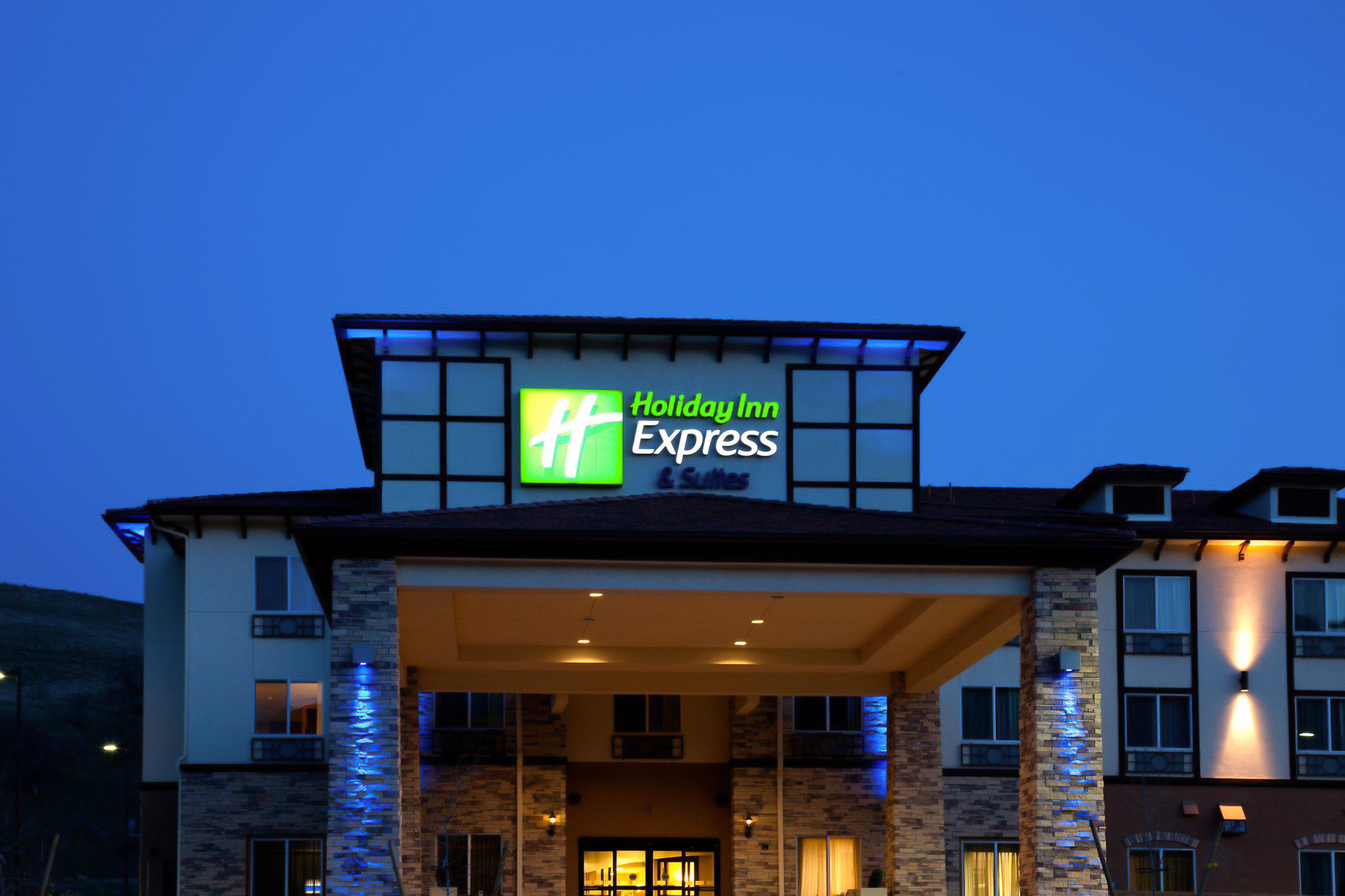Holiday Inn Express Hotel & Suites Frazier Park 2/67