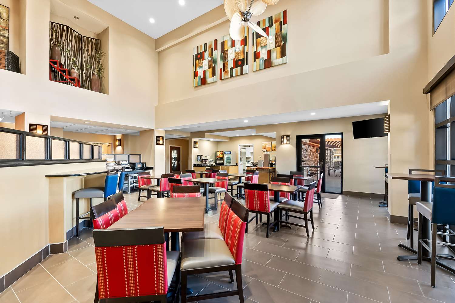 Comfort Suites Panama City Near Tyndall AFB 30/43