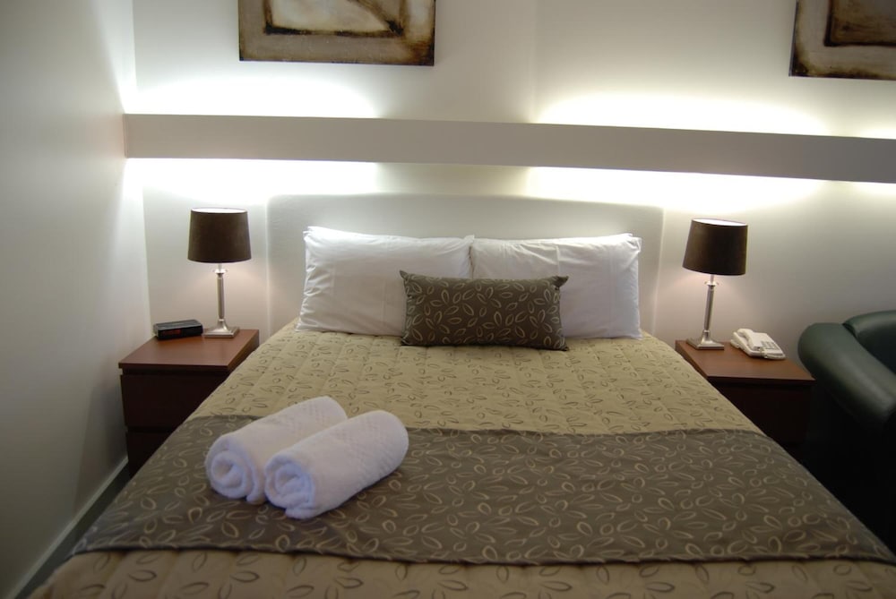 Connells Motel & Serviced Apartments 4/48