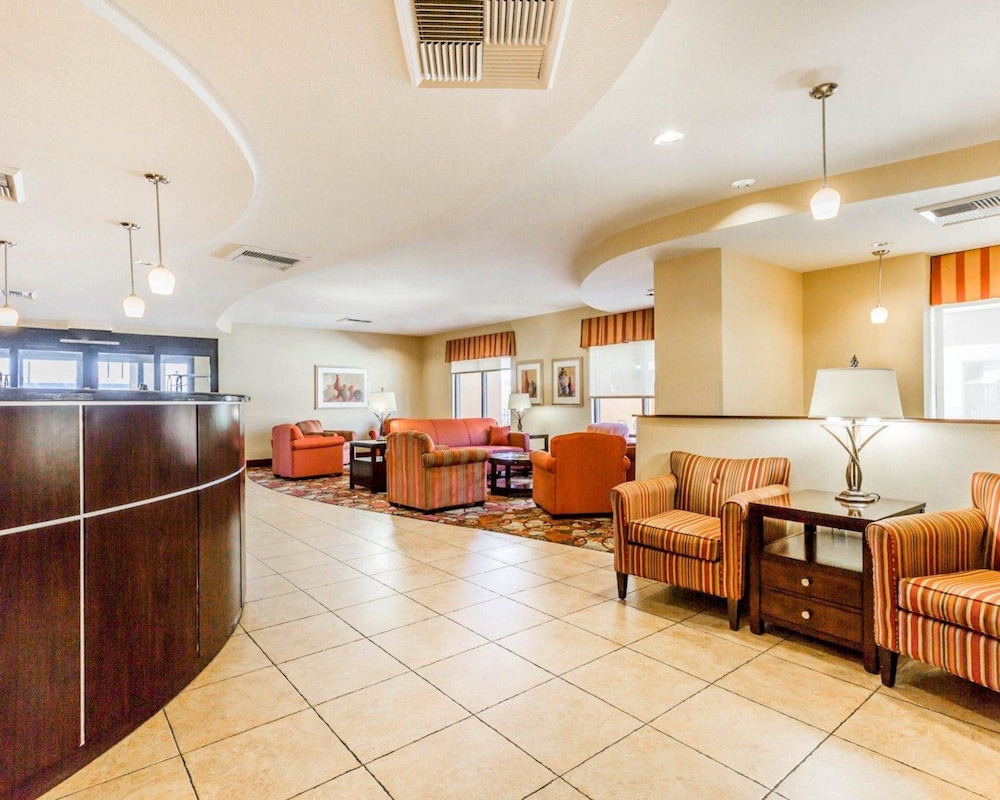 Comfort Suites Blythe, CA 7/49