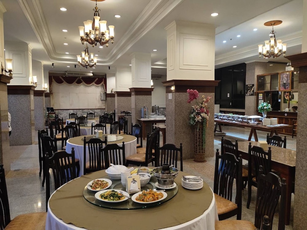 Golden Dragon Resort 28/43