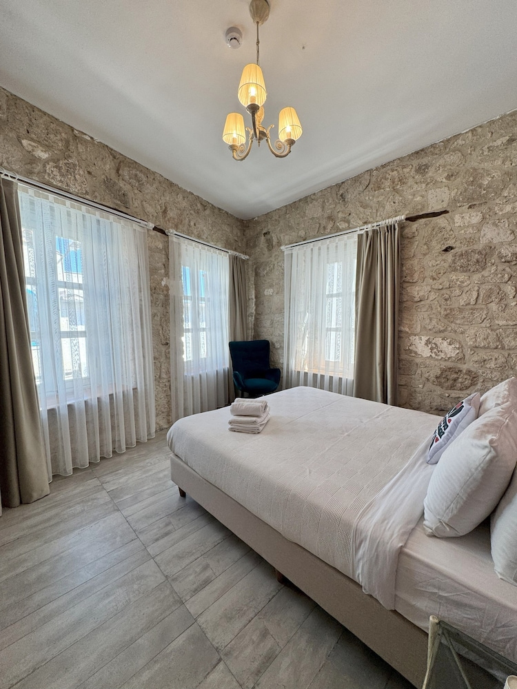 Sultys Alacati 14/50