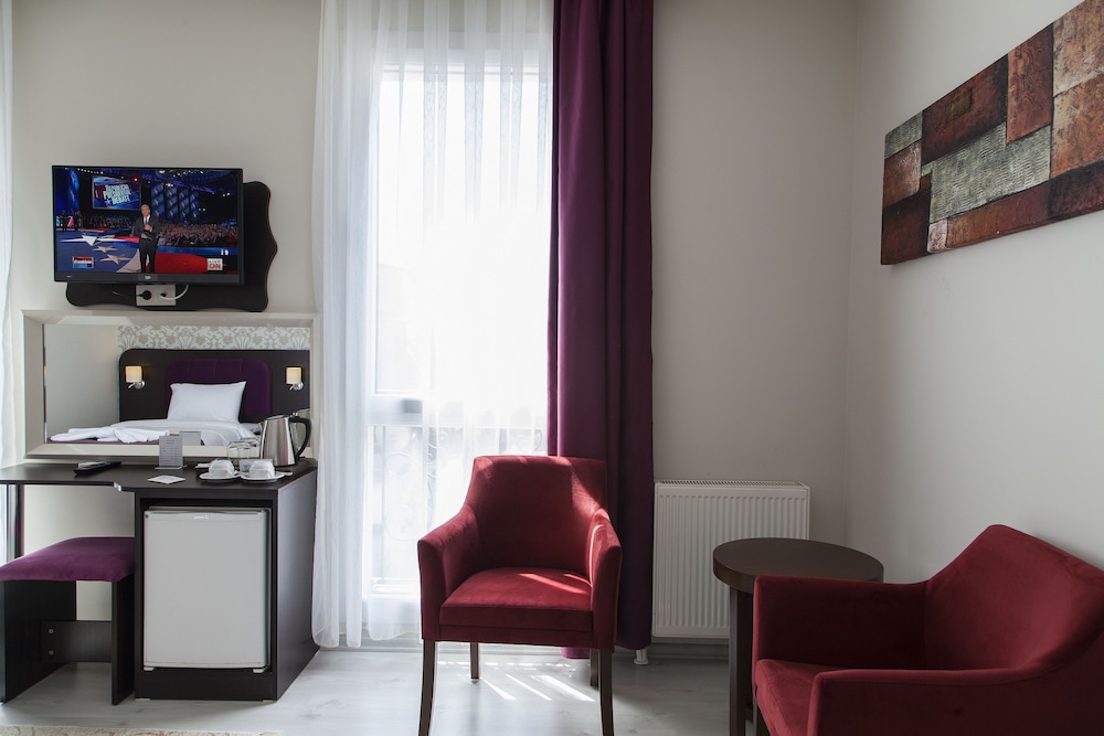 Niconya Port Suite Hotel 36/64