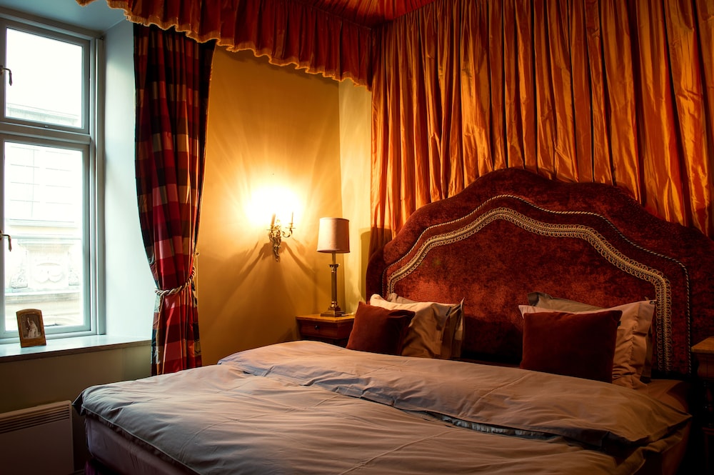 Captains, Luxury, Suite, King Bed