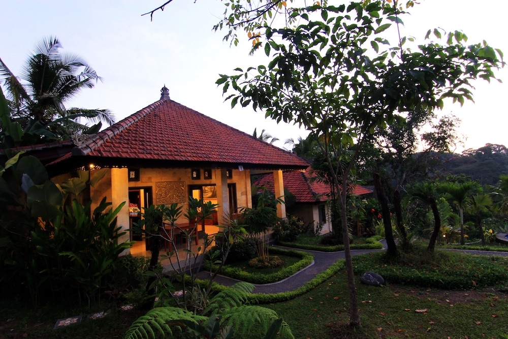 Villa Capung Mas 22/24