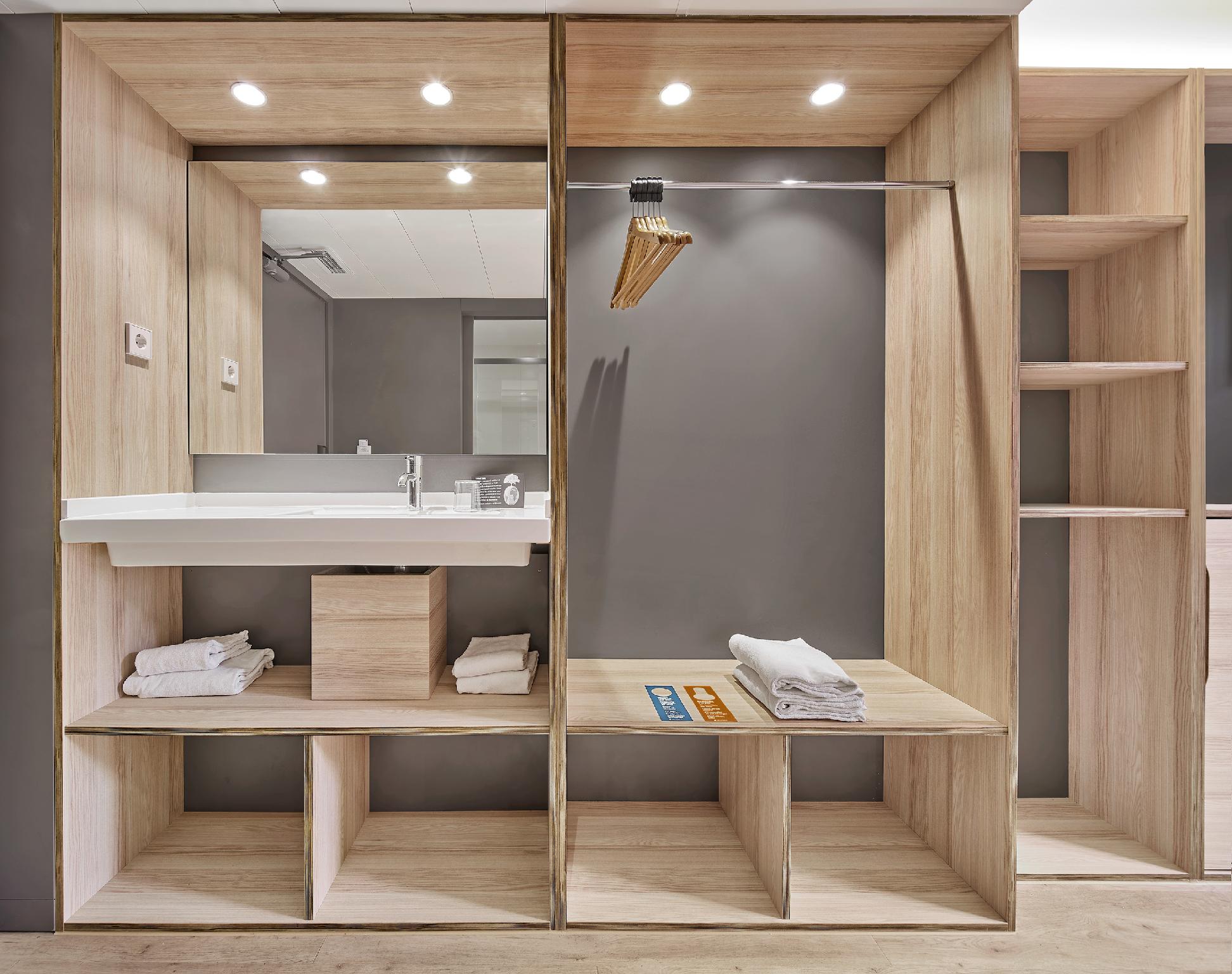 Room, Single, Double Bed