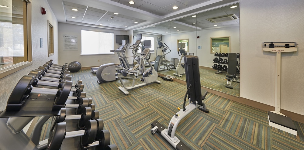 Holiday Inn Express Suites Hermiston Downtown 36/54
