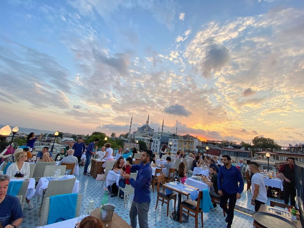 Byzantium Hotel & Suites 45/50