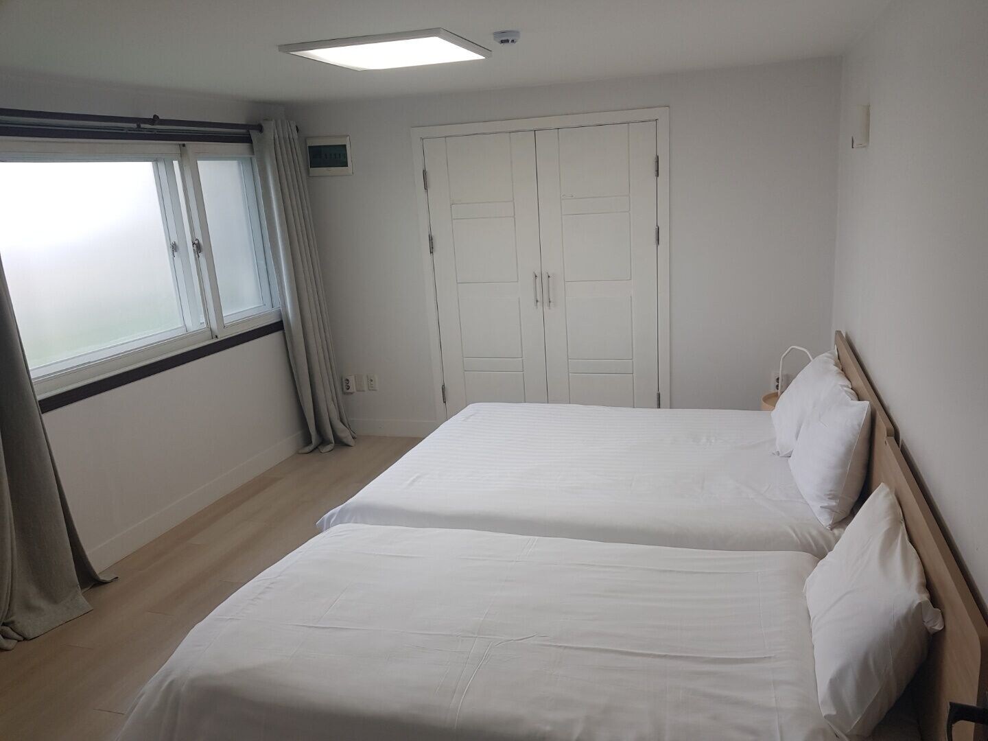 2 Bedrooms, Family Suite, 1 Double and 3 Single Beds