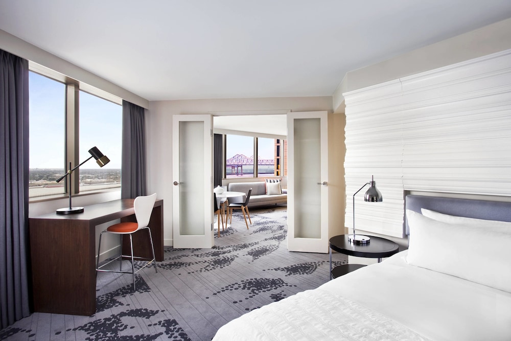 Le Meridien New Orleans 20/40