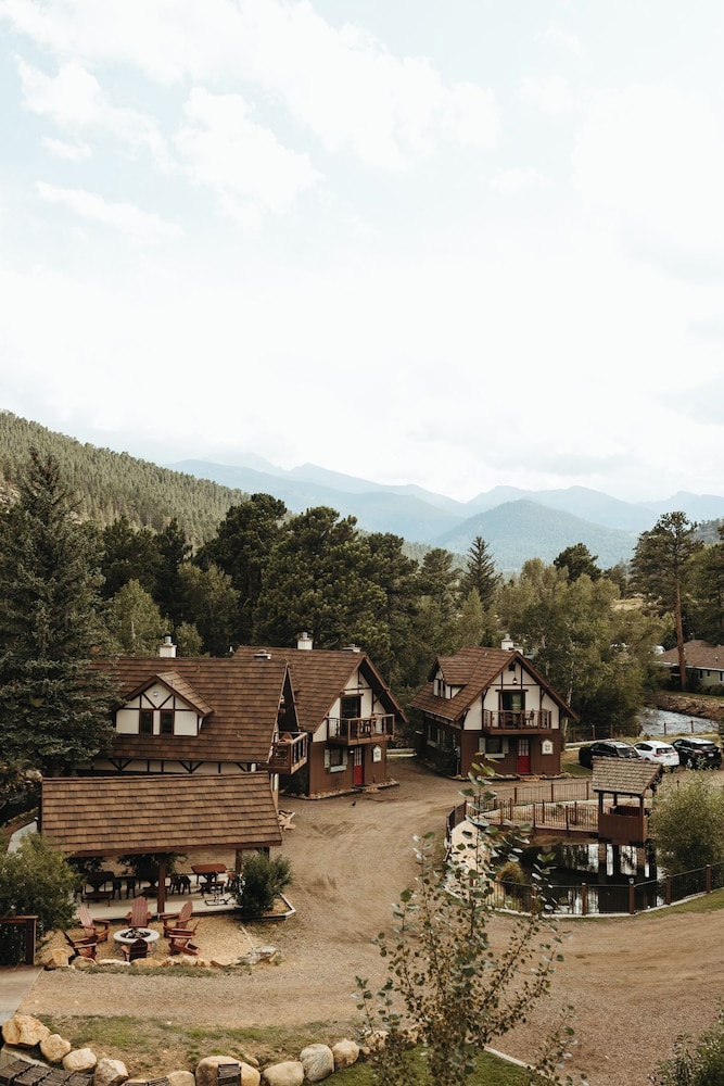 The Landing at Estes Park - Riverside Retreat 71/77