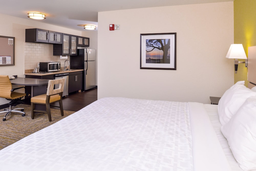 Candlewood Suites Paducah 14/65